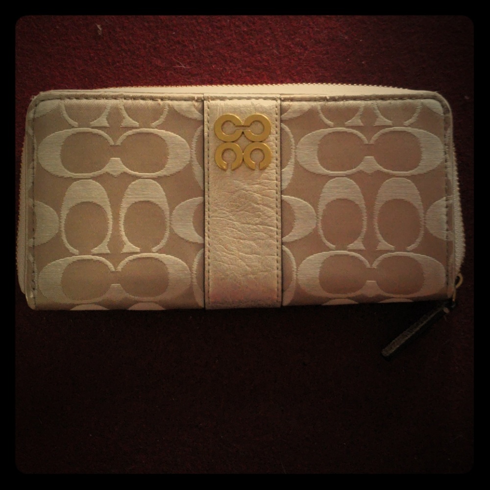 Coach wallet